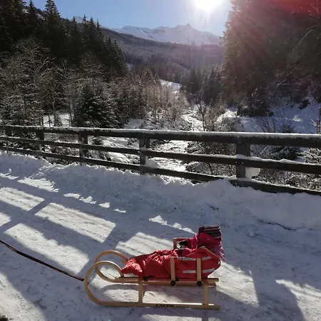 Kerstin 10 アパート ラウリス